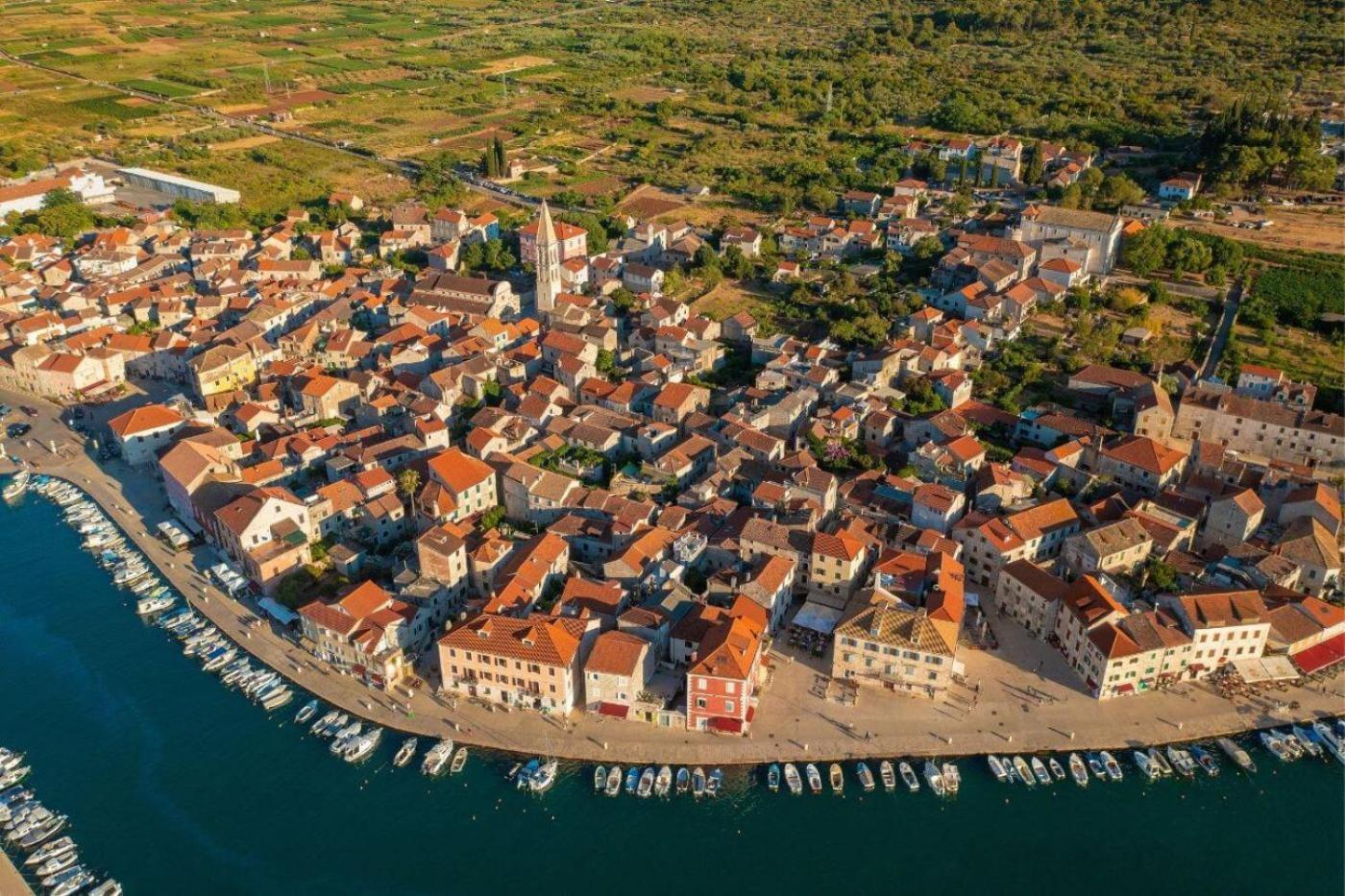 Lili Sunset Apartman Stari Grad  Kültér fotó